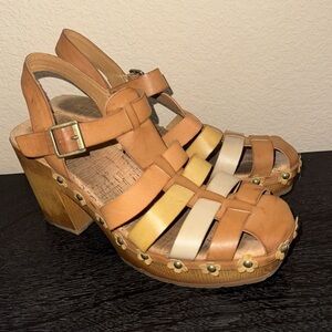 Kori’s Boho Floral Clog Heels in Willow Size‎ 8